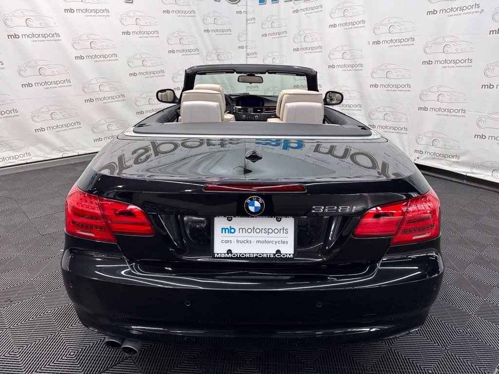 Used 2013 BMW 328i Convertible RWD image 15