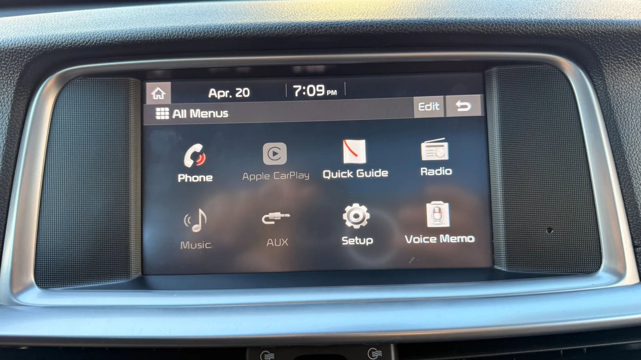 Used 2020 Kia Optima SE FWD image 22