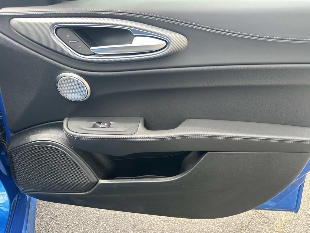 New 2026 Alfa Romeo Giulia AWD image 13