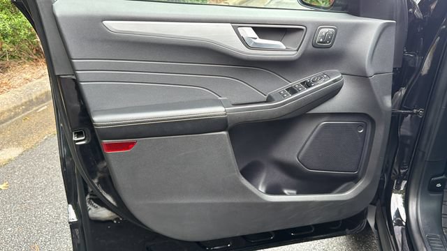 Certified 2024 Ford Escape Platinum AWD/4WD image 12