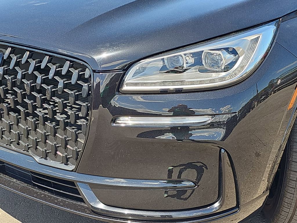 Used 2023 Lincoln Corsair Reserve w/ Jet Appearance Package image 34