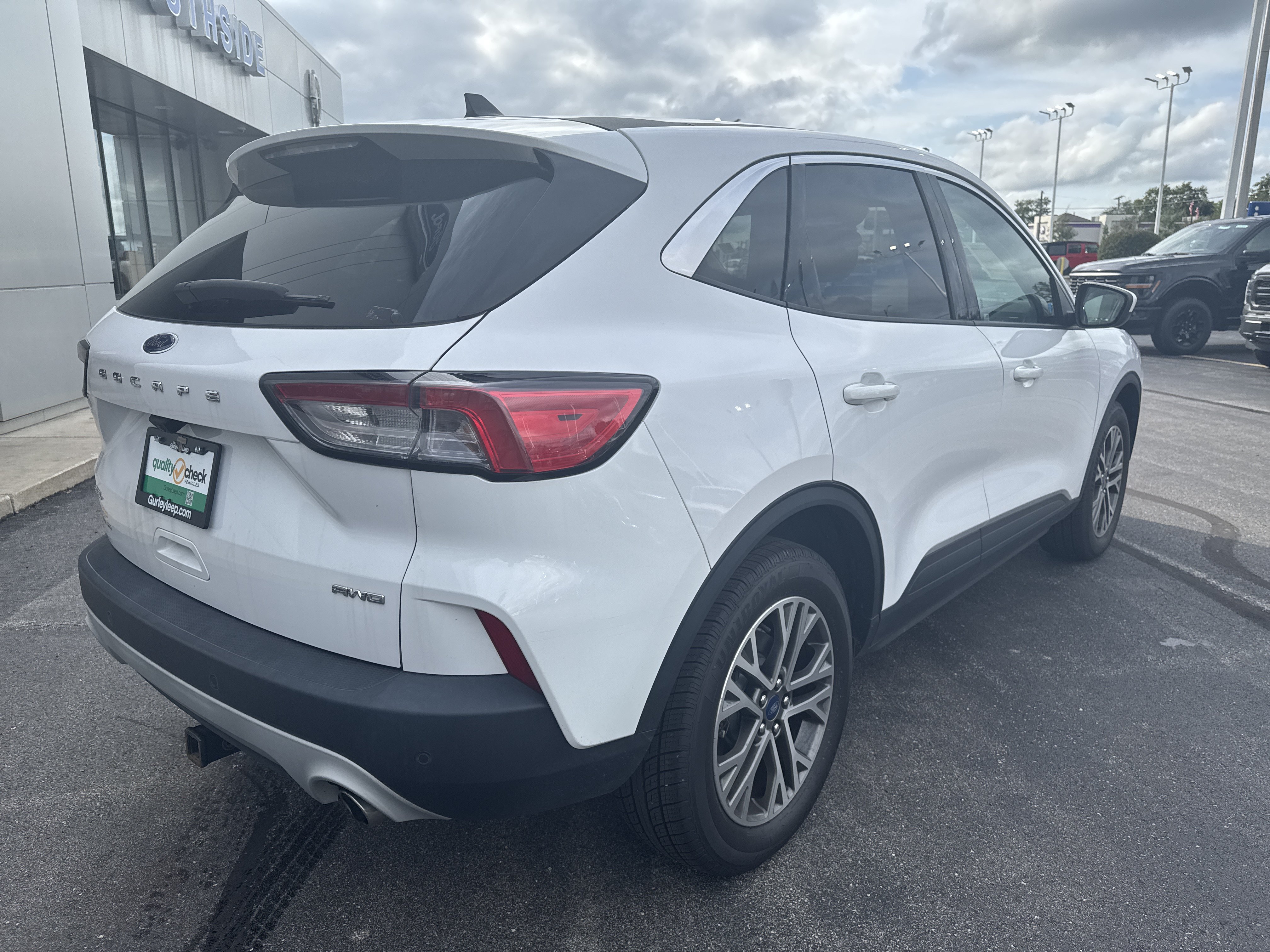 Used 2022 Ford Escape SEL AWD/4WD image 7