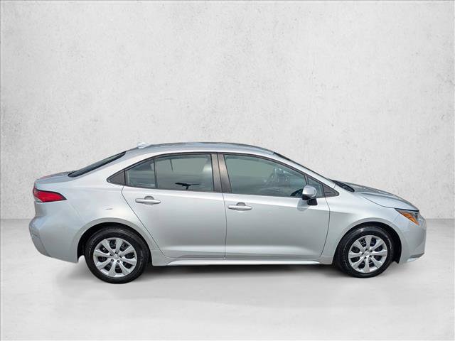 Used 2024 Toyota Corolla LE FWD image 4