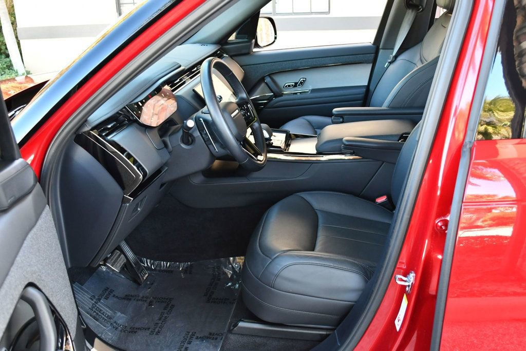 Used 2024 Land Rover Range Rover Sport Dynamic SE image 41