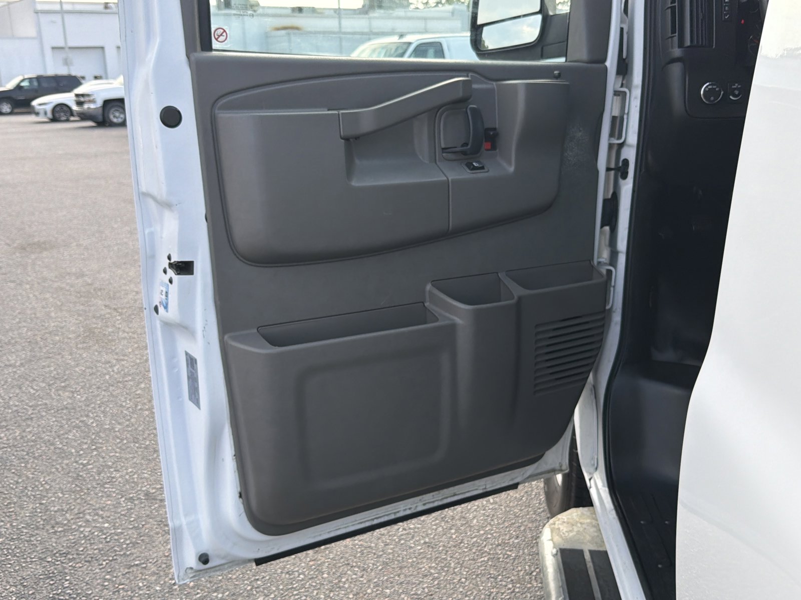 Used 2024 GMC Savana 2500 w/ Driver Convenience Package RWD image 16