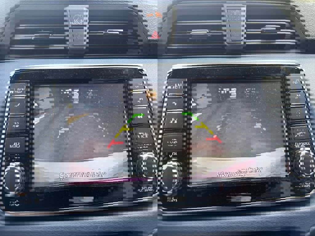 Used 2025 Nissan Versa SV w/ Trunk Package image 26