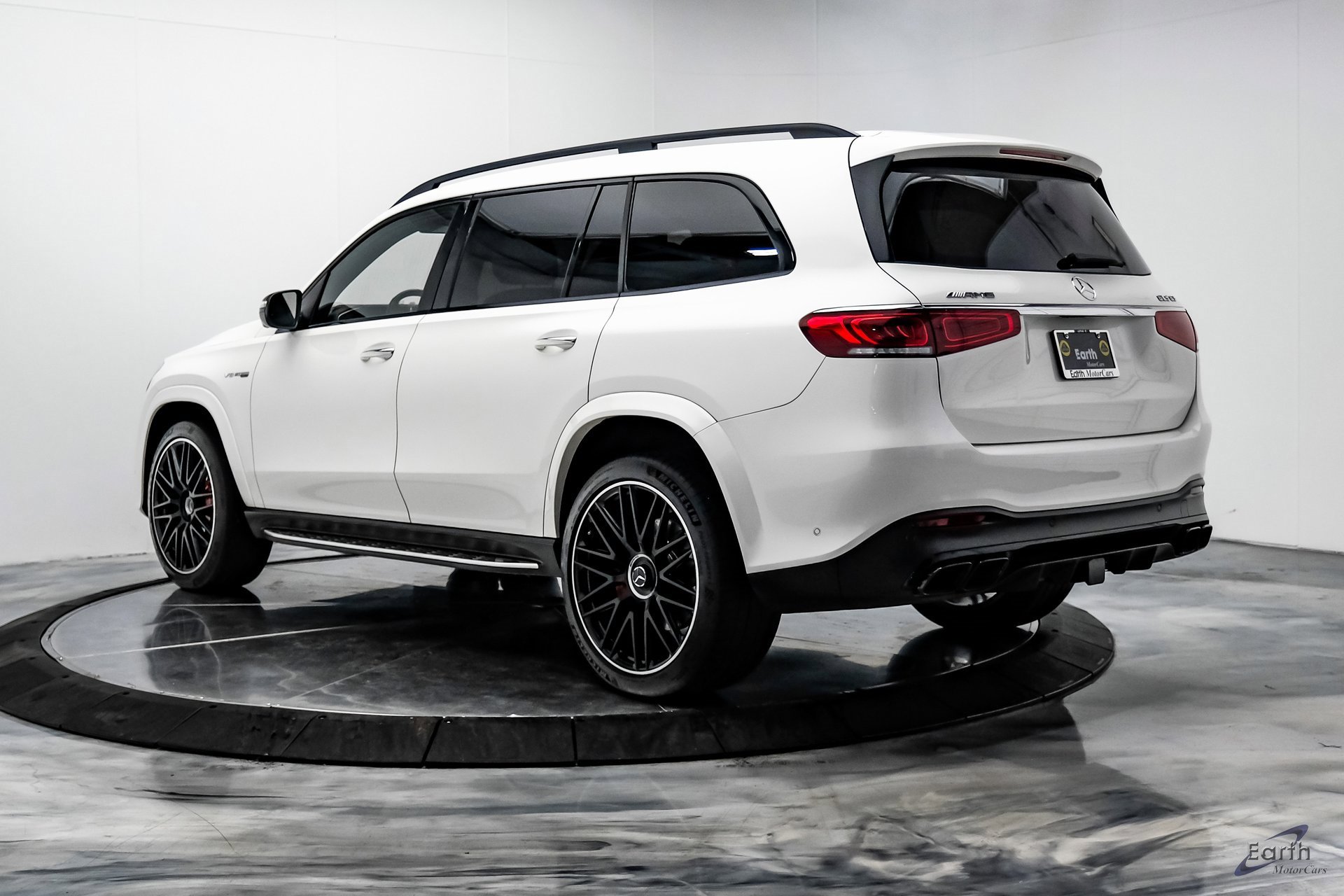 Used 2022 Mercedes-Benz GLS 63 AMG 4MATIC w/ Warmth & Comfort Package image 8