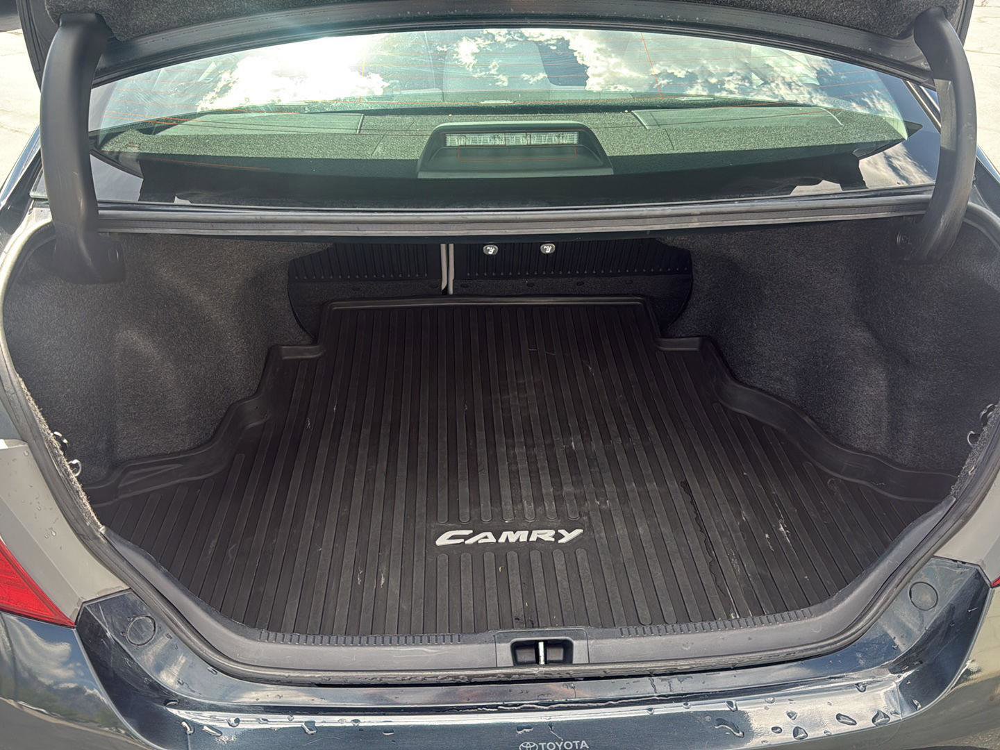 Used 2017 Toyota Camry LE w/ Protection Package (Q2) image 9