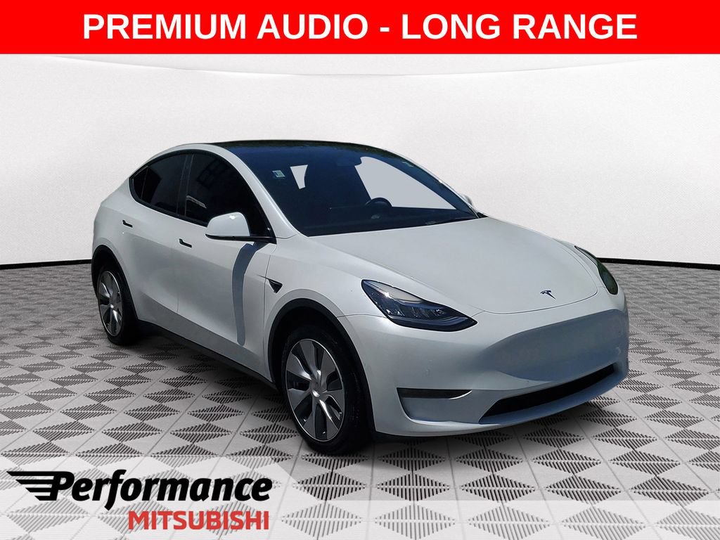 Used 2022 Tesla Model Y Long Range AWD/4WD image 1