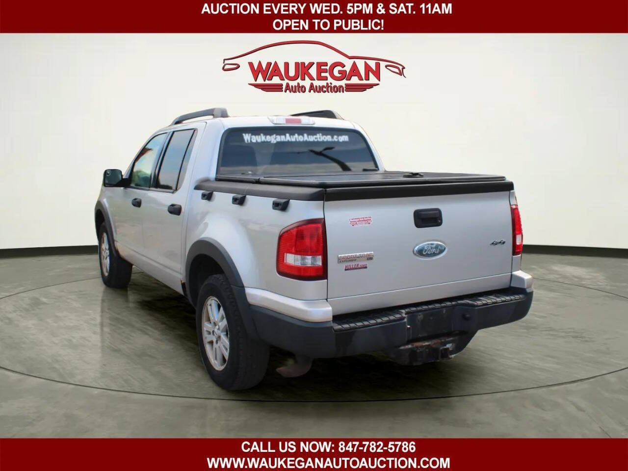 Used 2007 Ford Explorer Sport Trac XLT AWD/4WD image 4