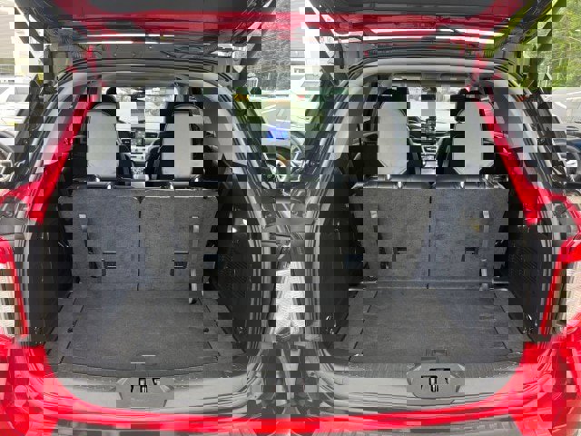 Certified 2022 Ford Explorer XLT w/ Equipment Group 202A image 26