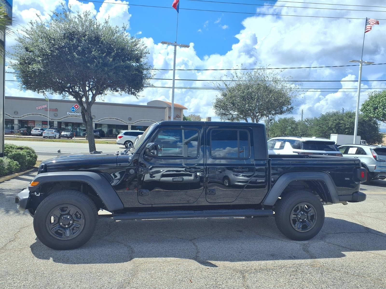Used 2024 Jeep Gladiator Sport AWD/4WD image 26