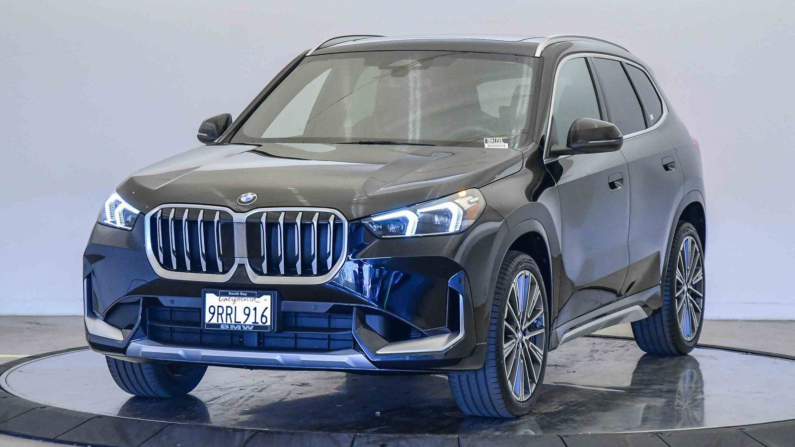 Used 2025 BMW X1 xDrive28i w/ Convenience Package image 1