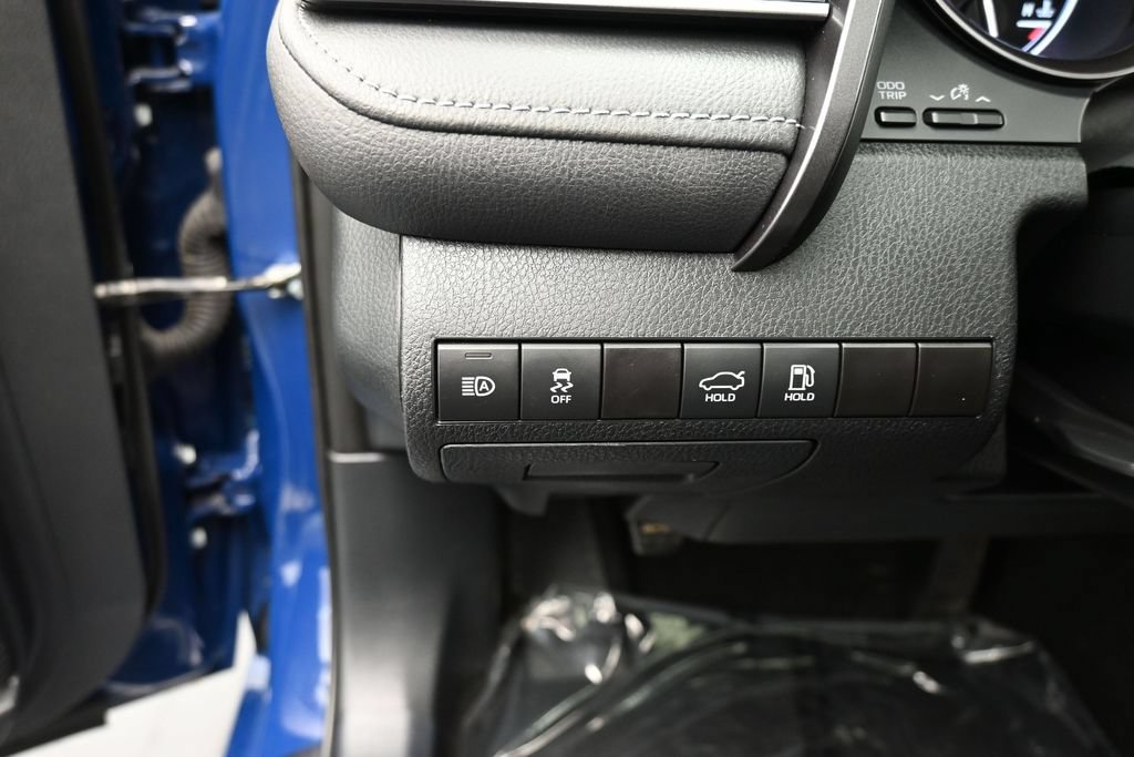 Used 2024 Toyota Camry SE w/ Convenience Package FWD image 20