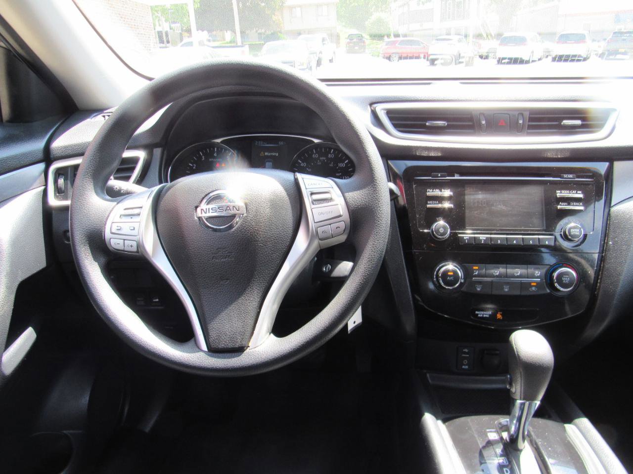 Used 2015 Nissan Rogue S AWD/4WD image 5