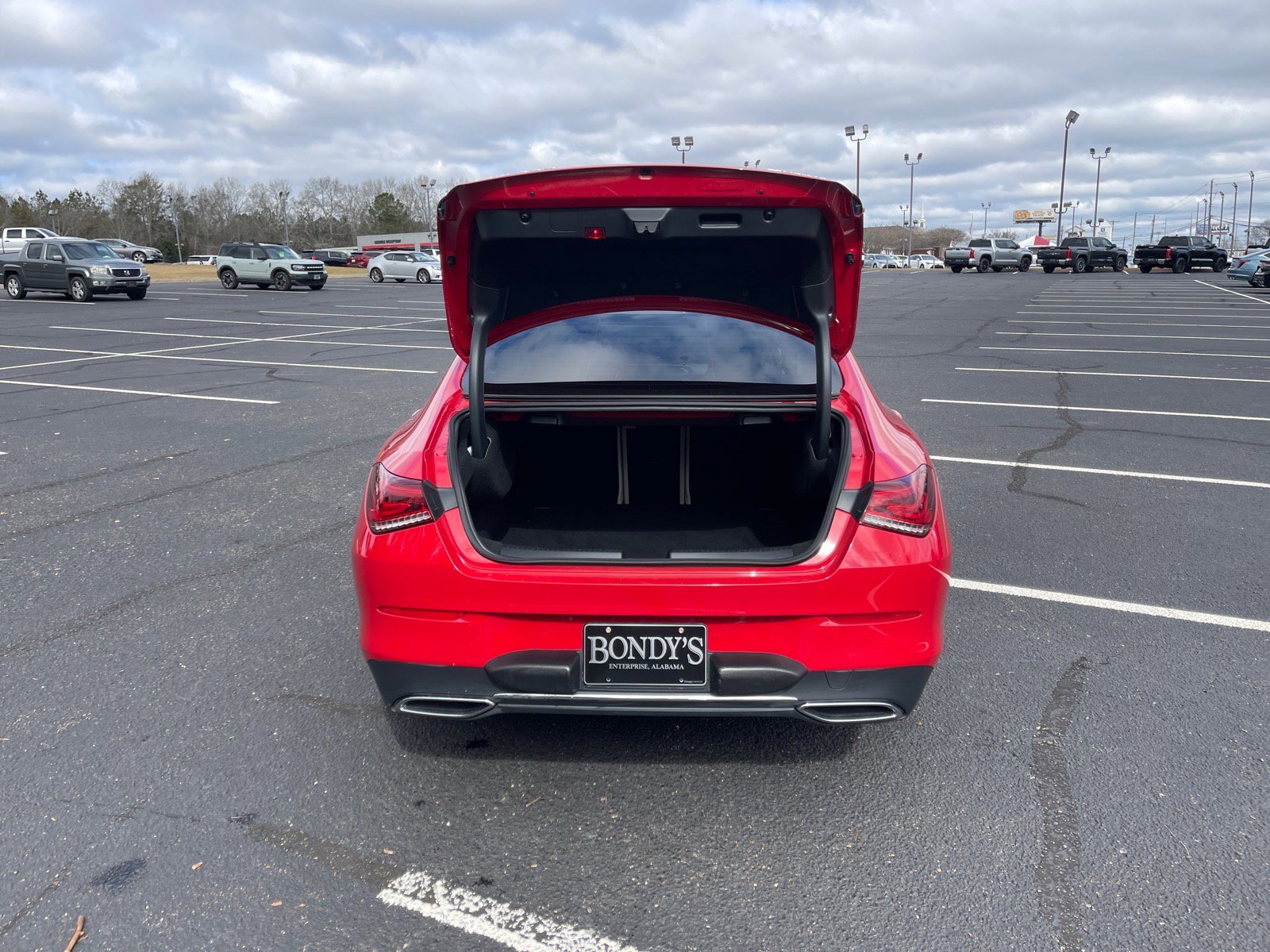 Used 2020 Mercedes-Benz CLA 250 4MATIC w/ Premium Package image 16