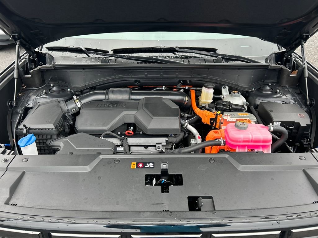 Certified 2025 Hyundai Santa Fe Limited image 12
