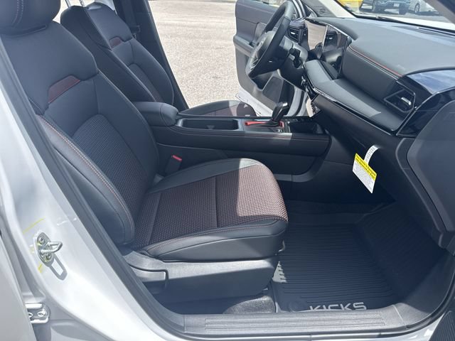 New 2025 Nissan Kicks SR FWD image 10