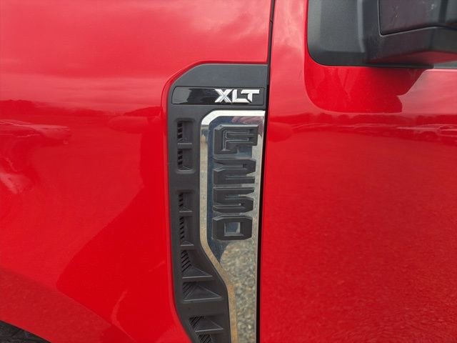 Used 2023 Ford F250 XLT w/ FX4 Off-Road Package image 7