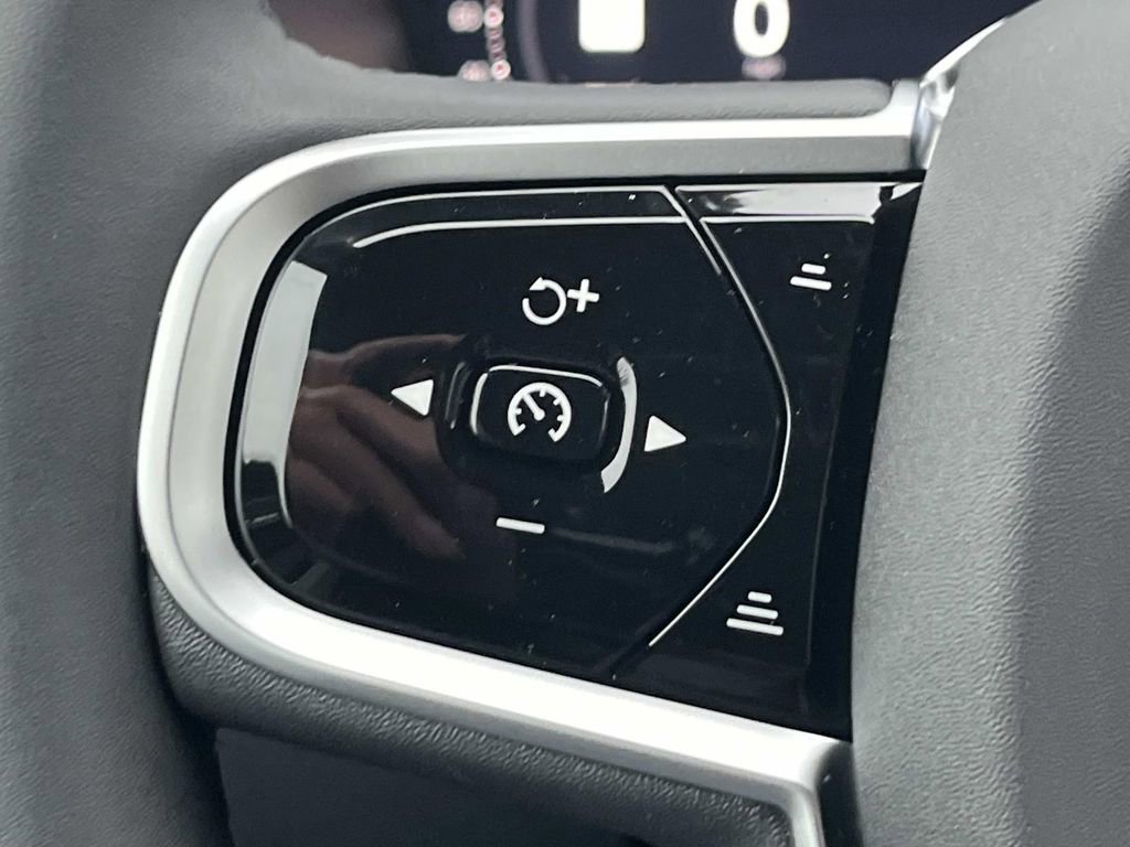 New 2026 Volvo XC60 B5 Plus w/ Protection Package Premier image 26
