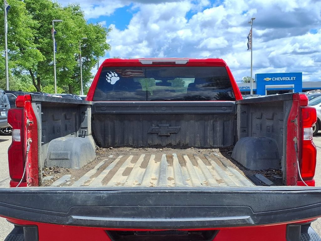 Used 2020 Chevrolet Silverado 1500 Custom w/ Custom Value Package AWD/4WD image 8