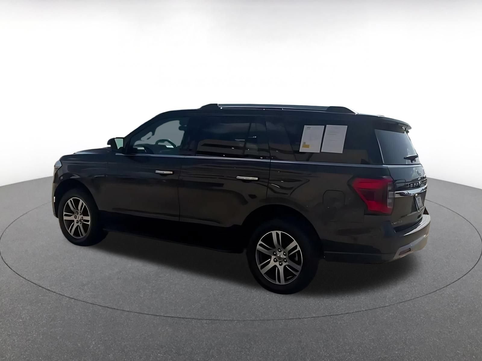 Used 2024 Ford Expedition Limited AWD/4WD image 11