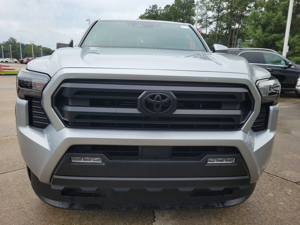 Certified 2026 Toyota Tacoma SR5 AWD/4WD image 10