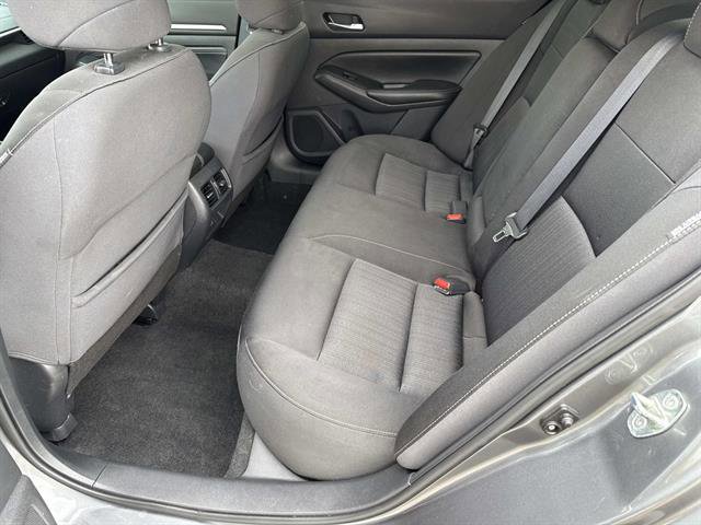 Used 2019 Nissan Altima 2.5 SV image 15