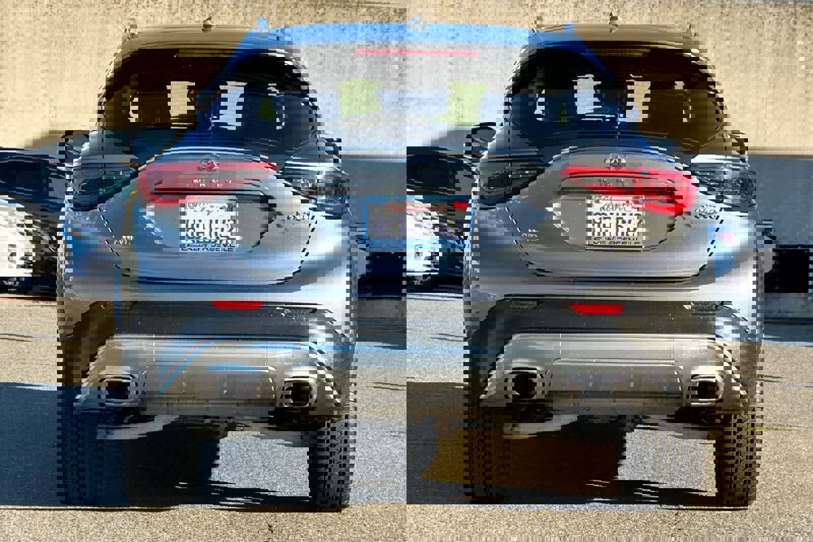 Used 2018 INFINITI QX30 Luxury image 8