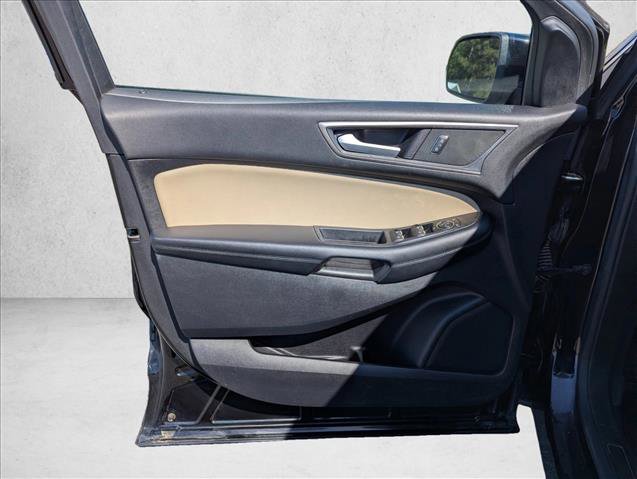 Used 2021 Ford Edge SEL w/ Convenience Package image 21