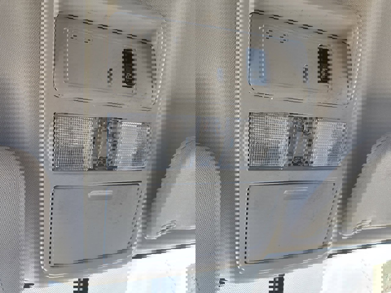 Used 2018 Nissan Titan SV w/ SV Convenience Package image 15