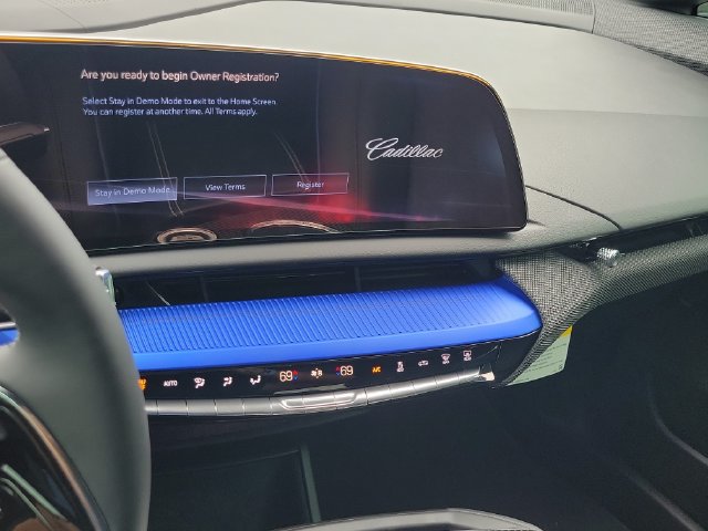 New 2027 Cadillac Optiq V w/ Deep Ocean Design Edition AWD/4WD image 10
