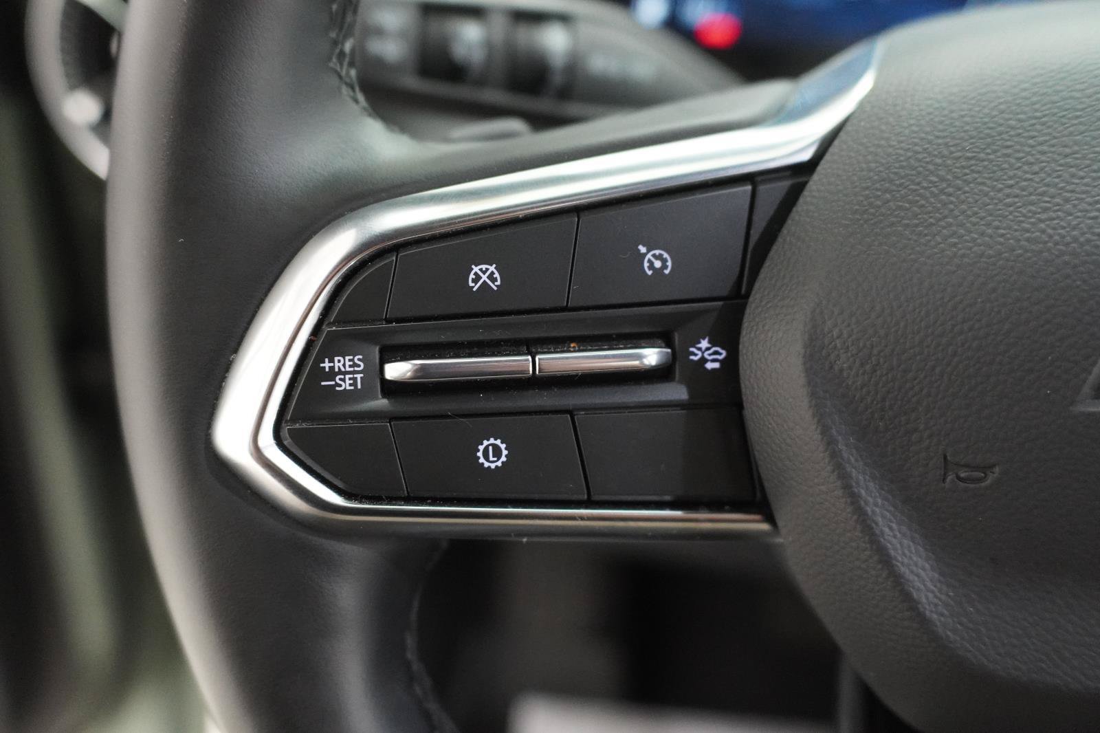 Used 2026 Chevrolet Equinox LT w/ Midnight Edition FWD image 8