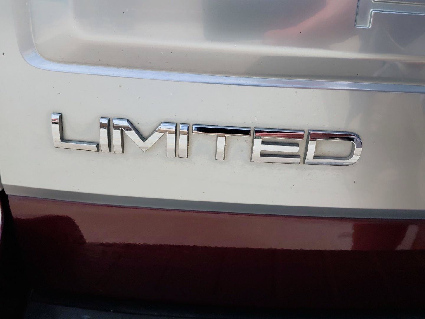 Used 2018 Ford Flex Limited w/ Equipment Group 301A AWD/4WD image 20
