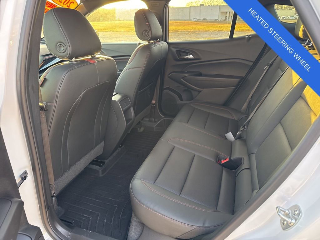 Used 2025 Chevrolet Trax RS w/ Driver Confidence Package image 13