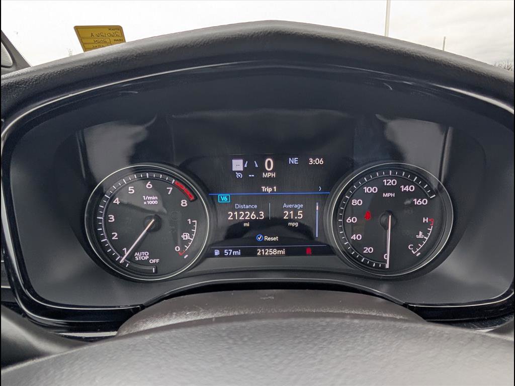 Used 2024 Cadillac XT6 Premium Luxury w/ Technology Package image 18