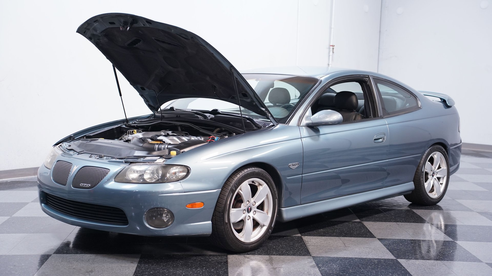 Used 2006 Pontiac GTO image 25