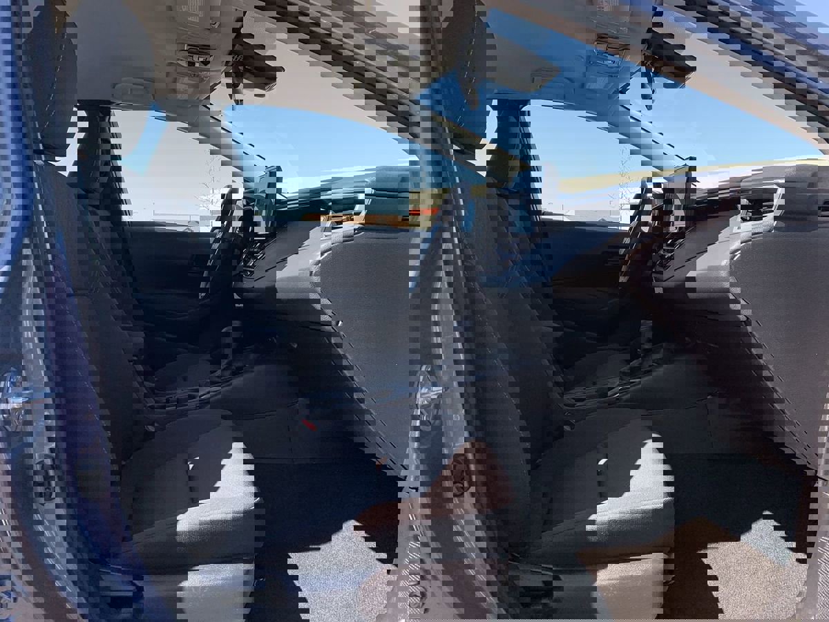 Used 2024 Toyota Corolla LE image 27