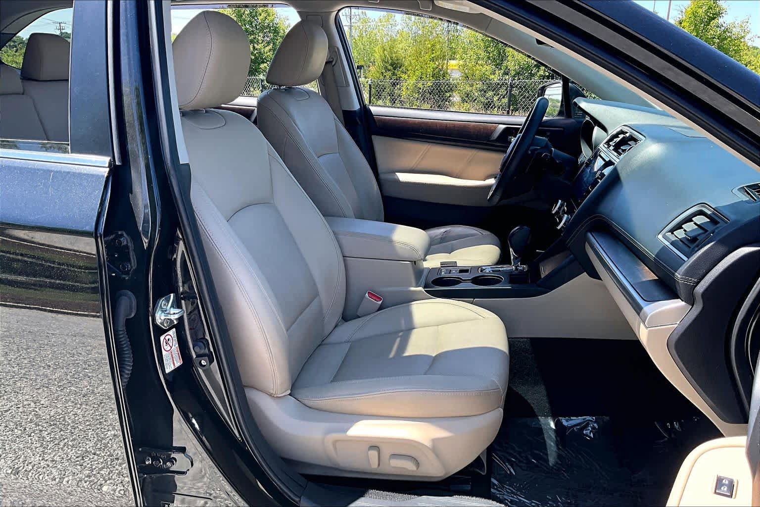 Used 2018 Subaru Outback 2.5i Limited AWD/4WD image 9
