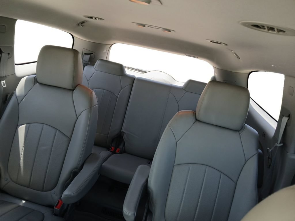 Used 2015 Buick Enclave Leather FWD image 12