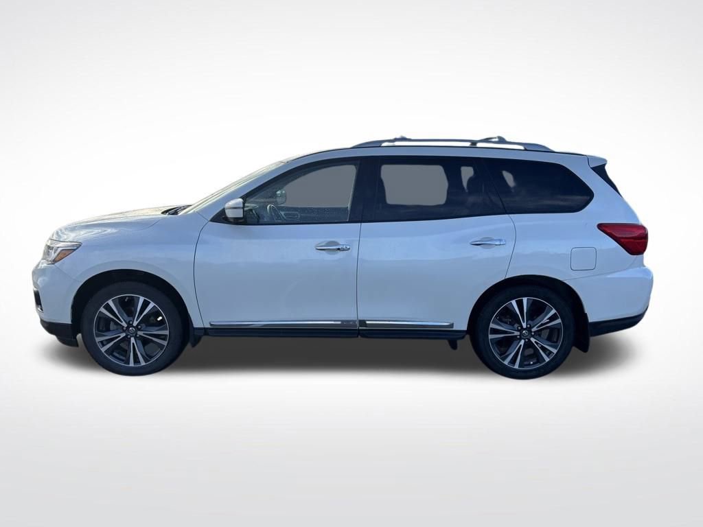 Used 2018 Nissan Pathfinder Platinum image 3