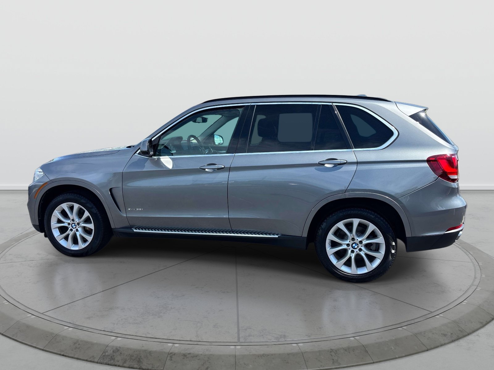 Used 2015 BMW X5 xDrive35i AWD/4WD image 2