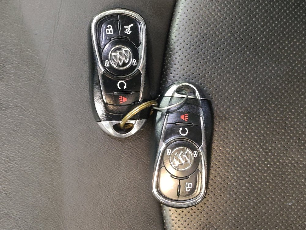 Used 2016 Buick Envision Premium image 32