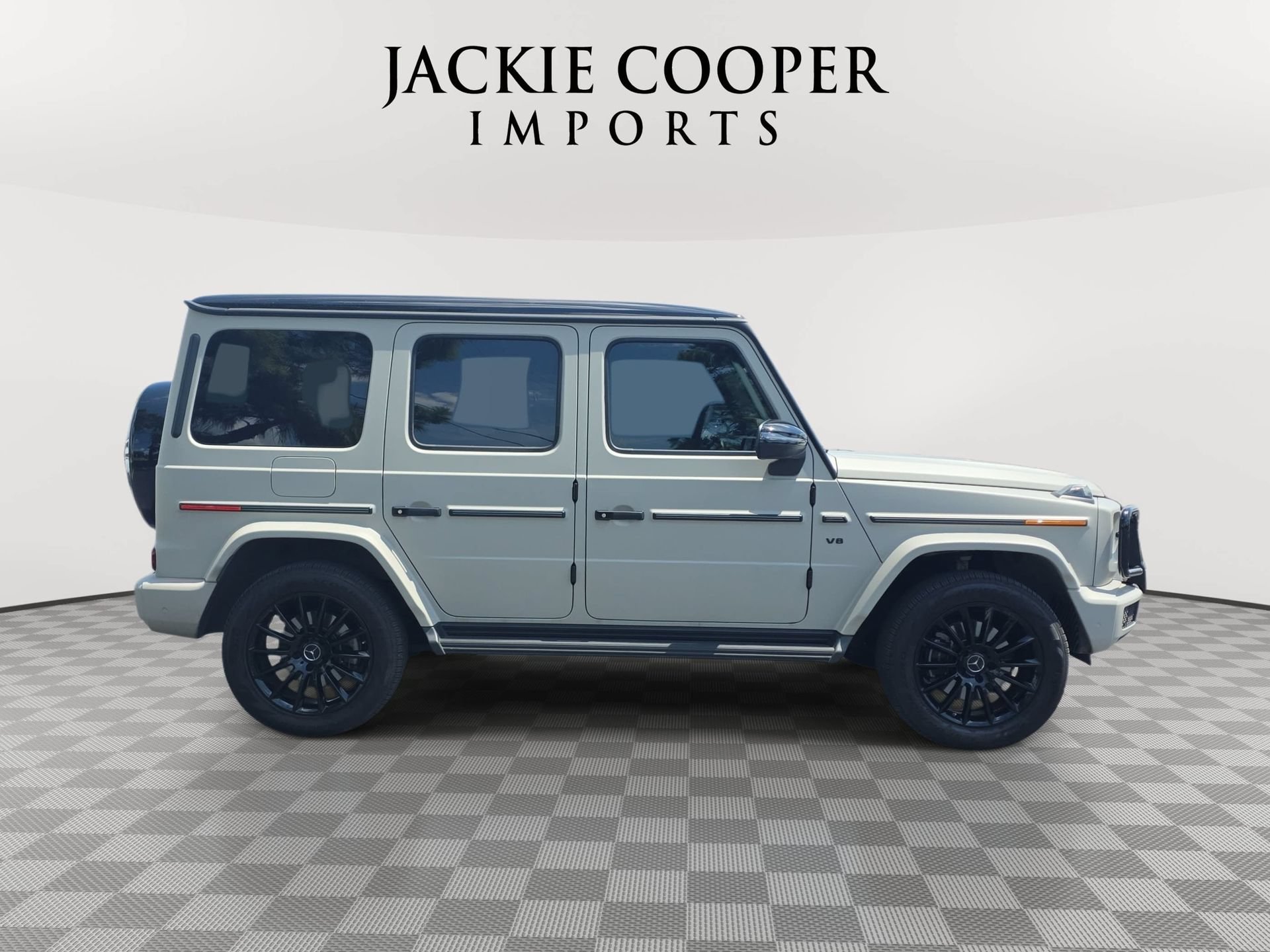 Used 2024 Mercedes-Benz G 550 image 4