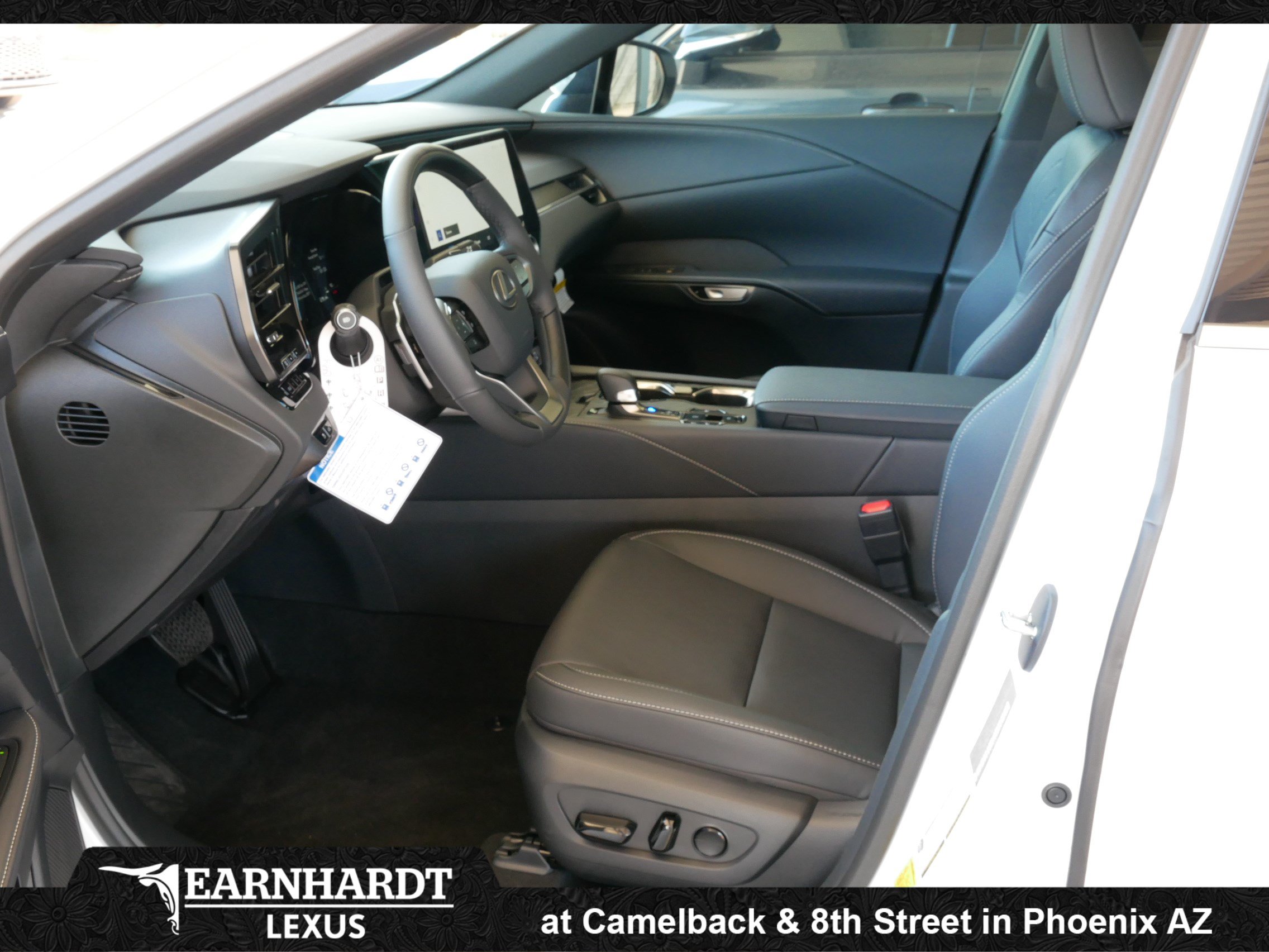 New 2026 Lexus RX 350 w/ Convenience Package AWD/4WD image 4
