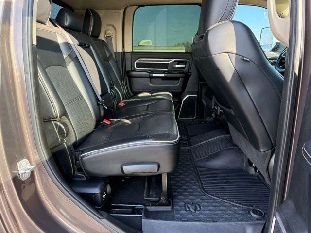 Used 2019 RAM 3500 Laramie image 31