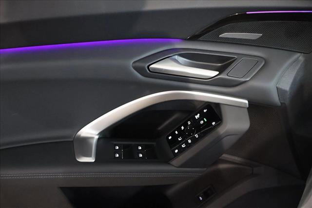 Used 2025 Audi Q5 Premium Plus w/ Premium Plus image 11