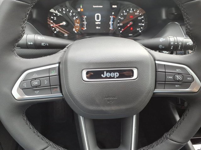New 2026 Jeep Compass Latitude image 12