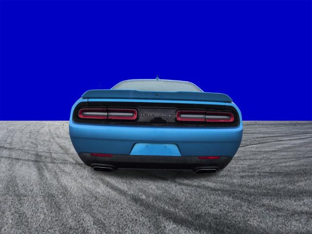 Used 2015 Dodge Challenger R/T Plus RWD image 5