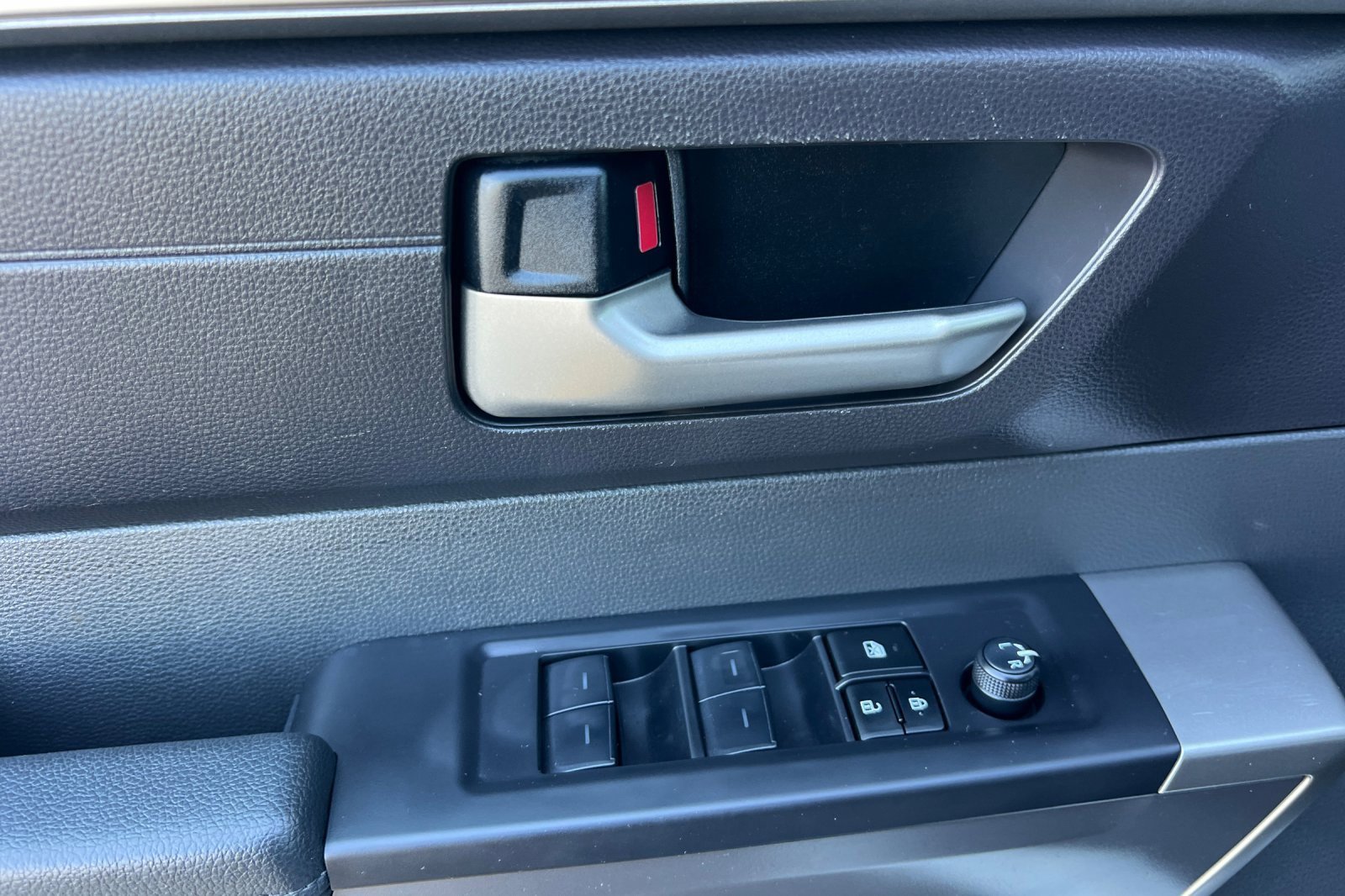 Used 2024 Toyota Tundra SR5 image 8